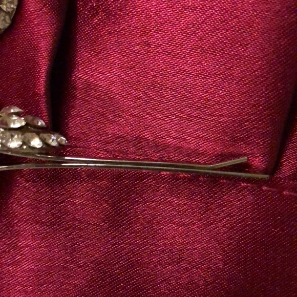 SOLD ๐ Jewel flower hair accessories and clips - Picture 5 of 5